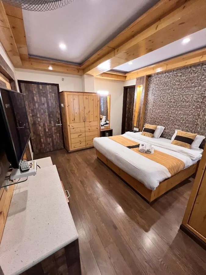 Crystal Hotel India